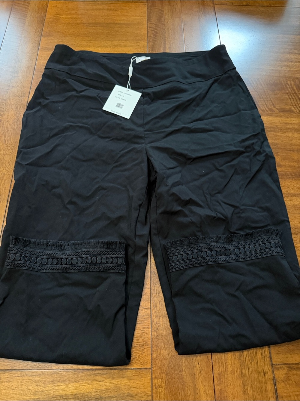 Zac & Rachel Black Cropped Pants with Lace Hem